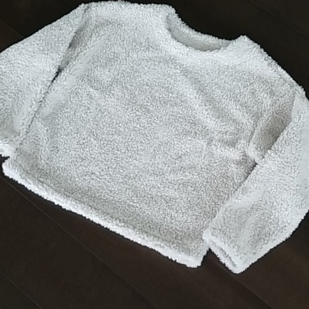 2 for 15 Uniqlo teddy fleece sweater